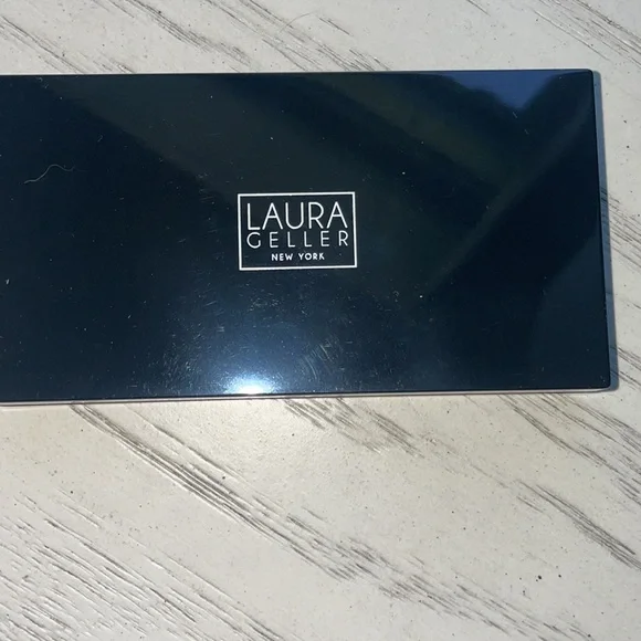 Laura Geller duo hearts of gold illuminator - Picture 3 of 4